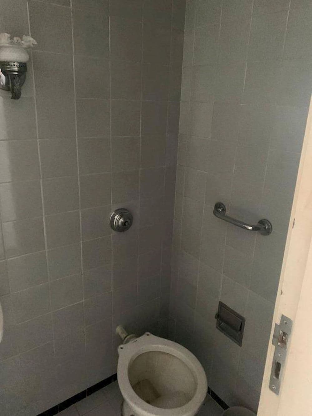 Foto 11 de 15: Apartamento em leilão em Resende - RJ — Apartamento em Comercial - Resende/RJ