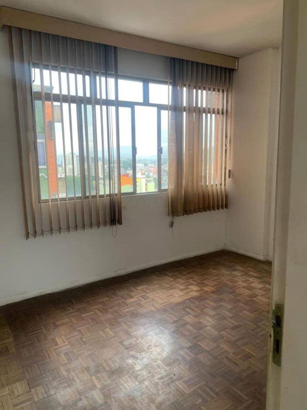 Foto 13 de 15: Apartamento em leilão em Resende - RJ — Apartamento em Comercial - Resende/RJ