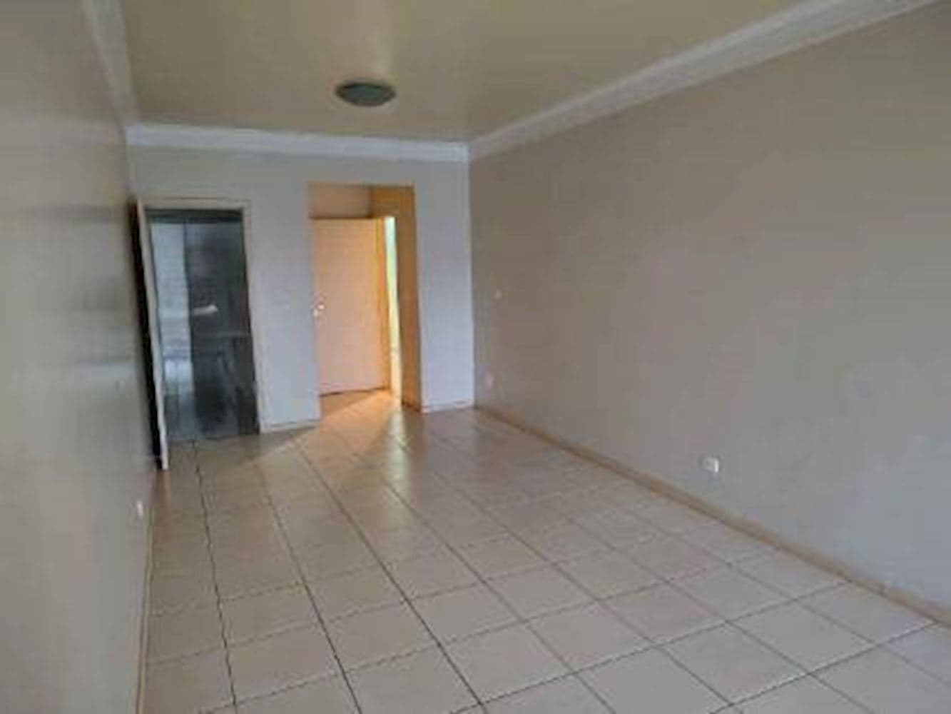 Foto 2 de 15: Apartamento em leilão em Arapongas - PR, bairro Vila Cascata — Apartamento na Vila Cascata - Arapongas/PR