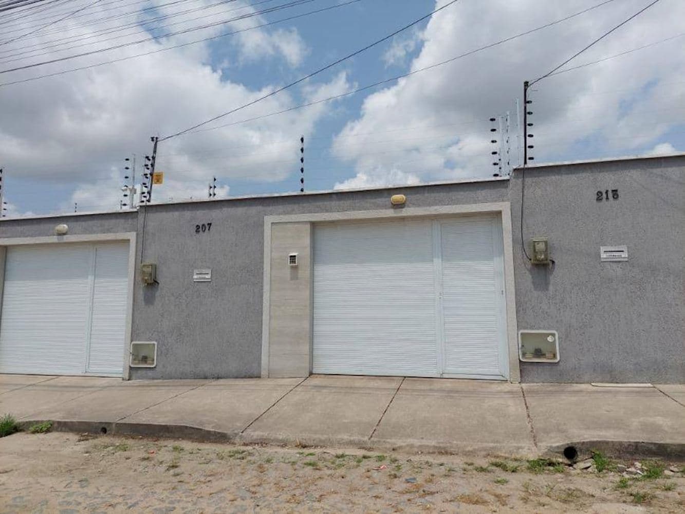 Foto 1 de 3: Casa em leilão em Itaitinga - CE, bairro Ancuri — Casa, Padrão, 0 vaga(s) de garagem