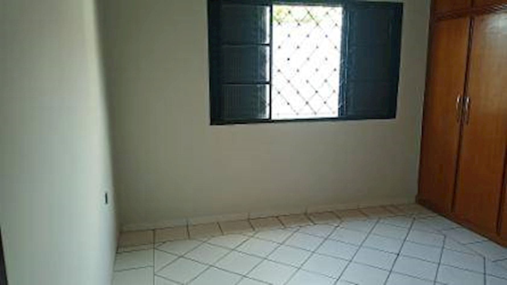Foto 12 de 15: Casa em leilão em Campo Grande - MS, bairro Jardim Imá — Casa no Jardim Imá - Campo Grande/MS