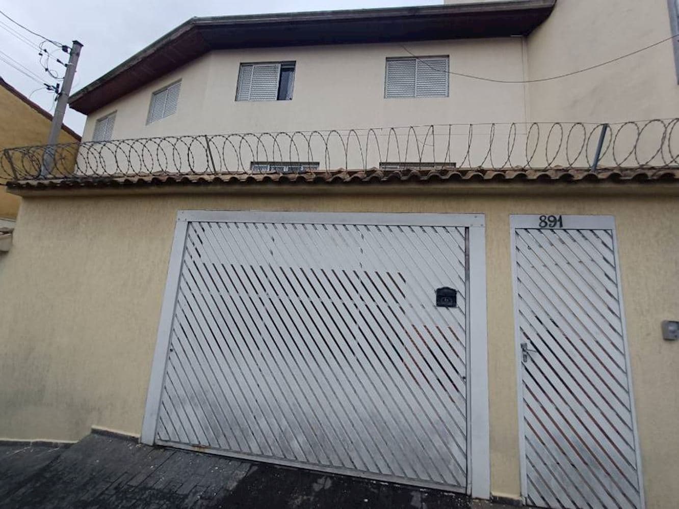 Foto 2 de 3: Casa em leilão em Taboão Da Serra - SP, bairro Arraial Paulista — Casa em Arraial Paulista - Taboão Da Serra/SP
