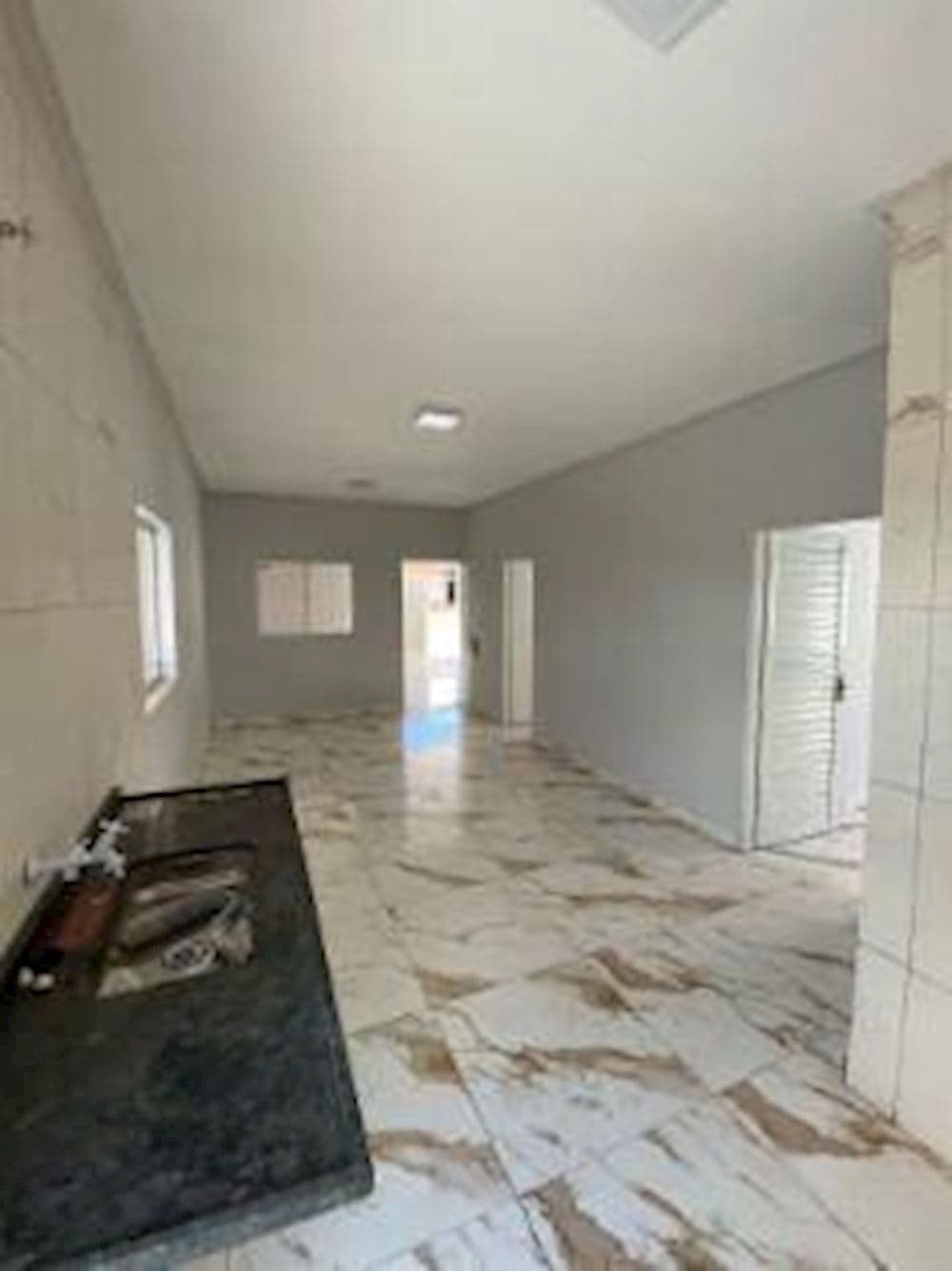 Foto 4 de 10: Casa em leilão em Trindade - GO, bairro Jardim Scala — Casa no Jardim Scala - Trindade/GO