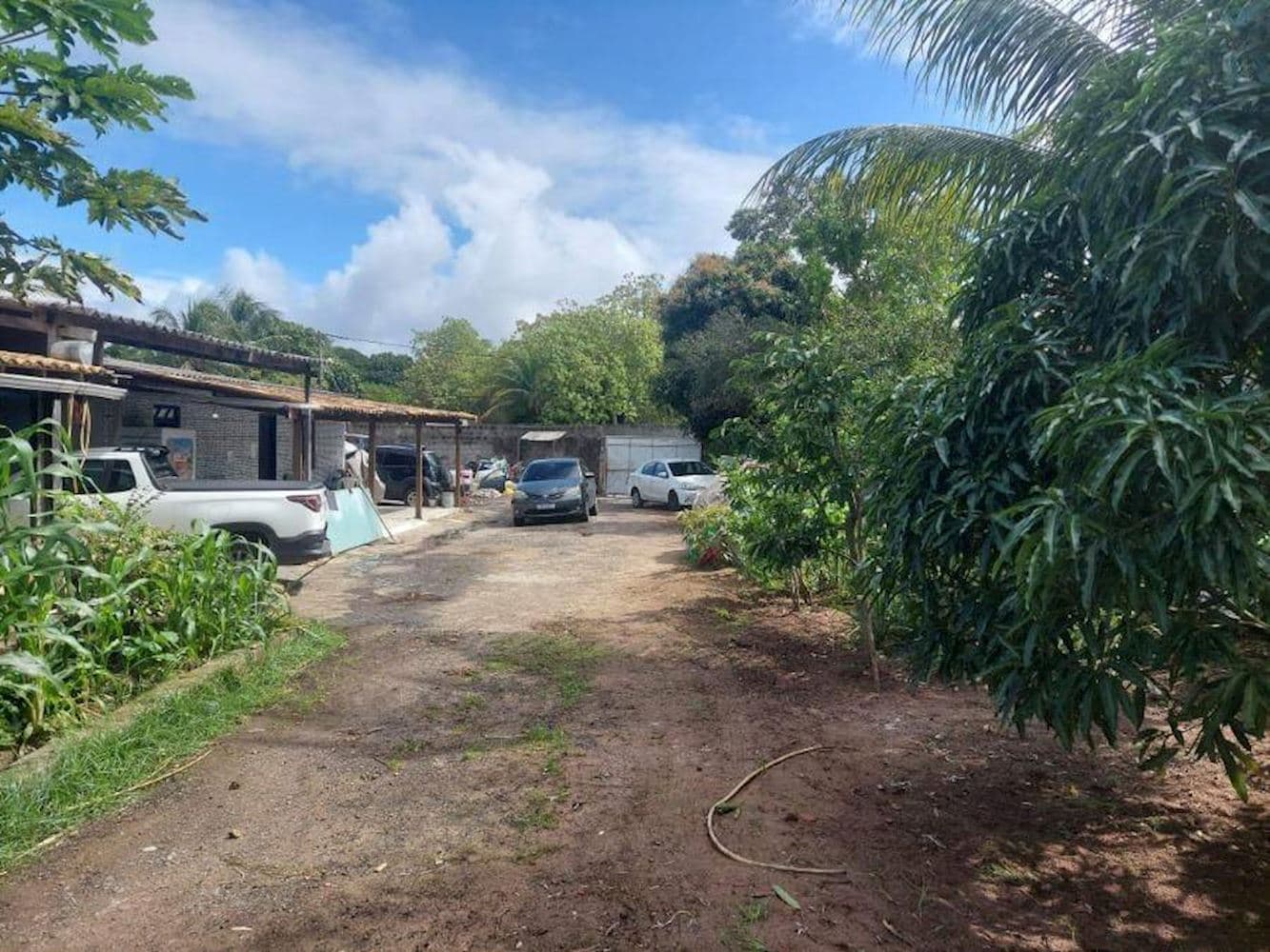 Foto 3 de 10: Casa em leilão em Camaçari - BA, bairro Monte Gordo — Casa em Monte Gordo - Camaçari/BA