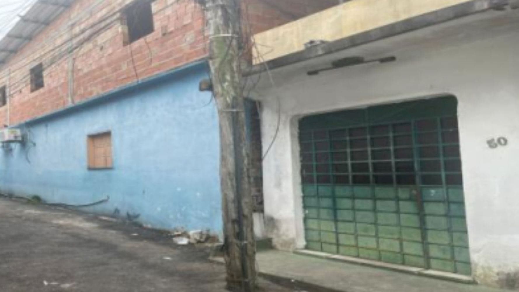 Foto 6 de 6: Casa em leilão em Manaus - AM, bairro Colônia Oliveira Machado — Casa na Colônia Oliveira Machado em Manaus/AM