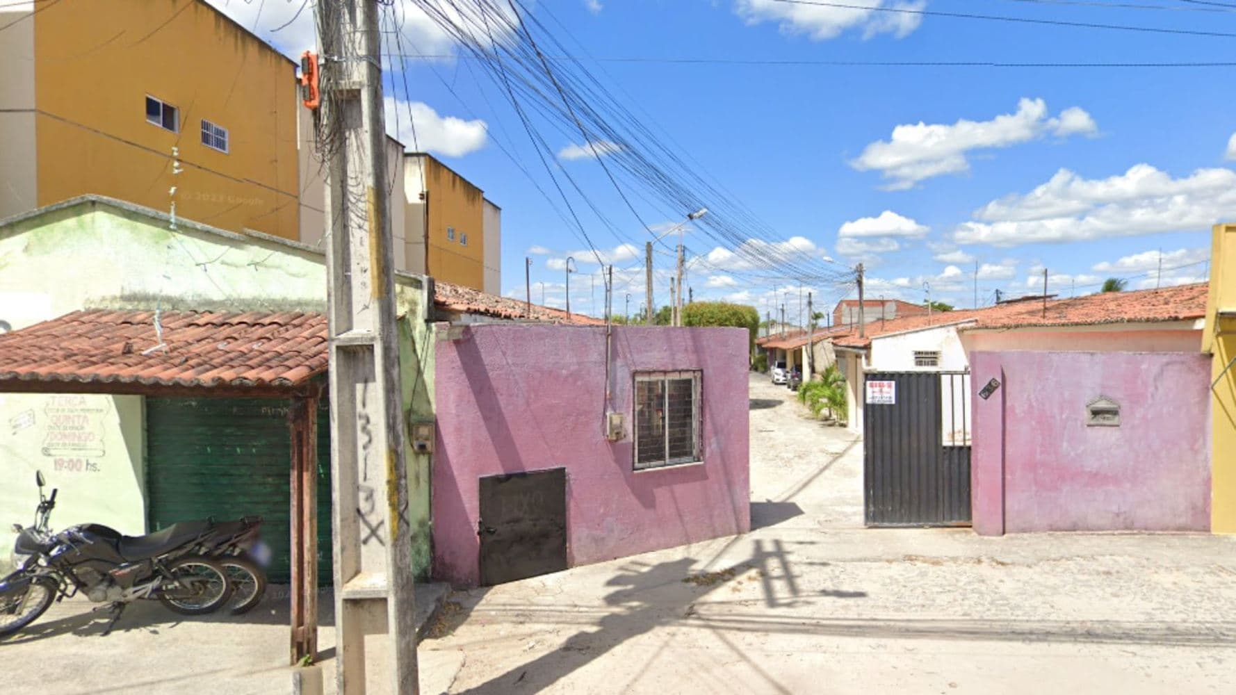 Foto 3 de 5: Casa em leilão em Horizonte - CE, bairro Manguarel — Casa no "Condomínio Residencial Tulipa" - Maguarel - Horizonte/CE