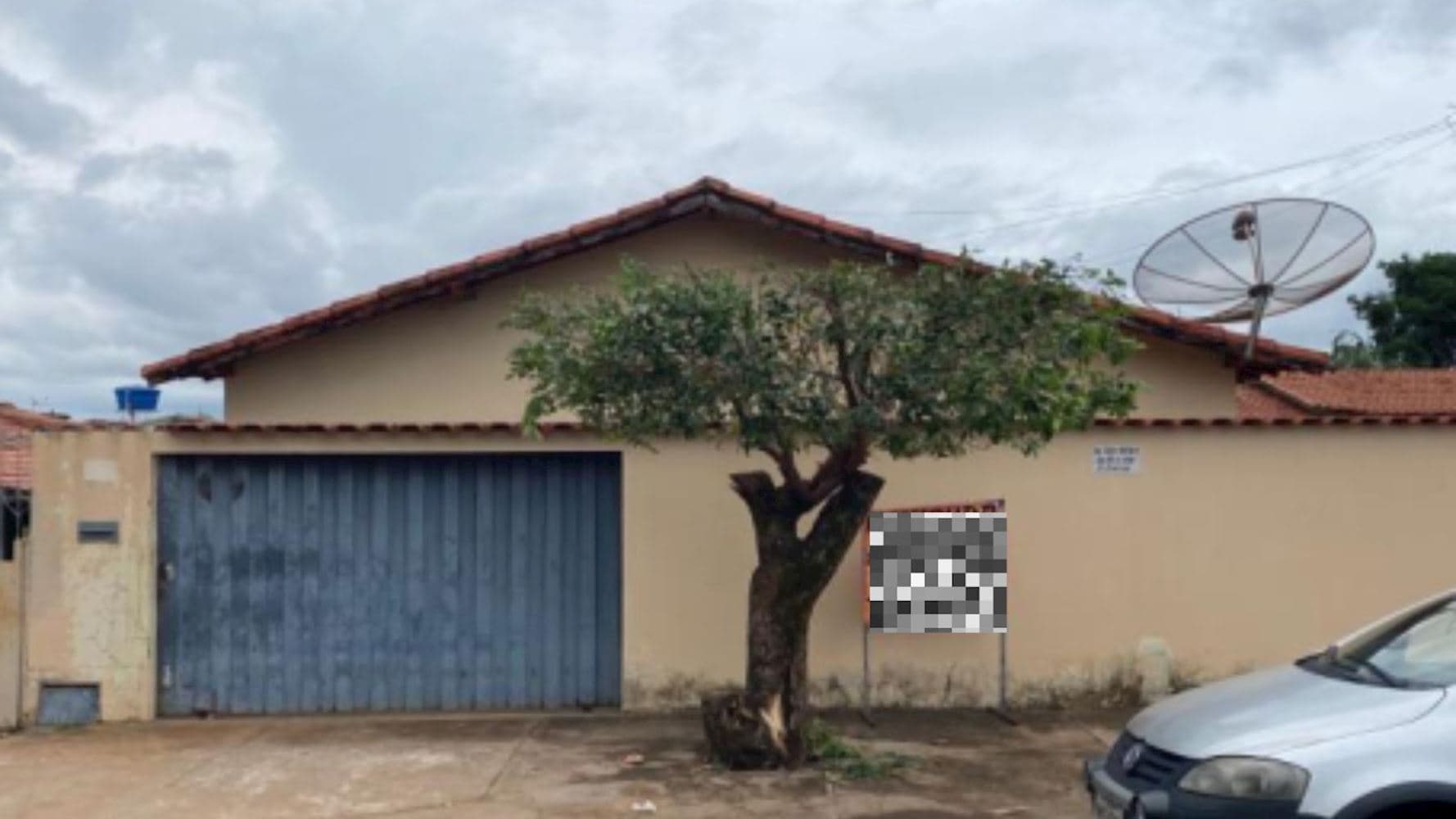 Foto 2 de 6: Casa em leilão em Iporá - GO, bairro Centro — Casa no Centro - Iporá/GO