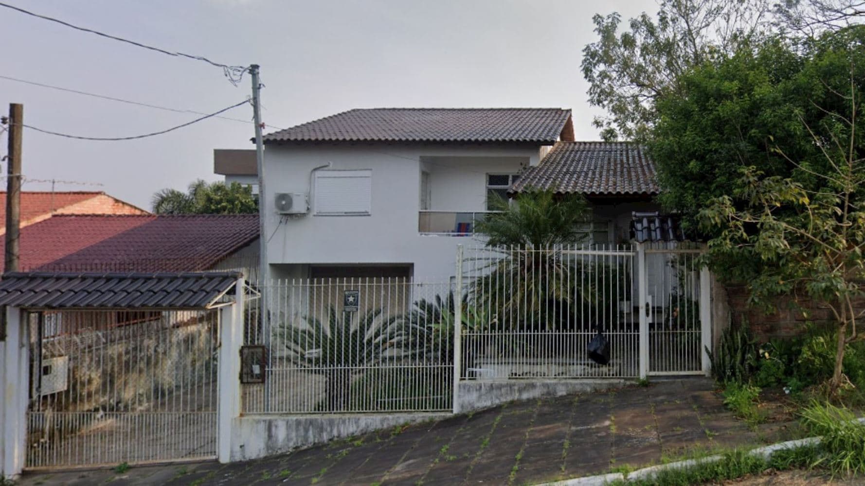 Foto 2 de 4: Terreno em leilão em Viamão - RS — Casa no Parque Residencial Três Figueiras - Viamão/RS
