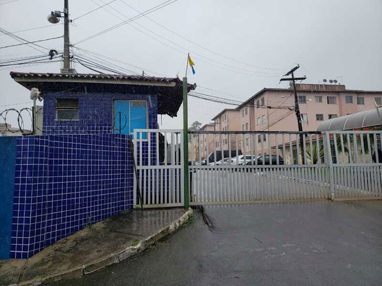 Foto 2 de 6: Apartamento em leilão em Camaçari - BA, bairro Lama Preta — Apartamento em Lama Preta - Camaçari/BA