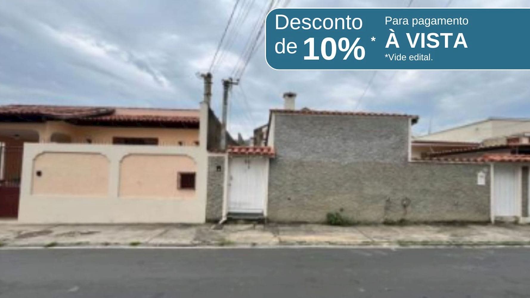 Foto 1 de 5: Casa em leilão em Valença - RJ, bairro Fátima — Casa no Bairro Fátima - Rio de Janeiro/RJ
