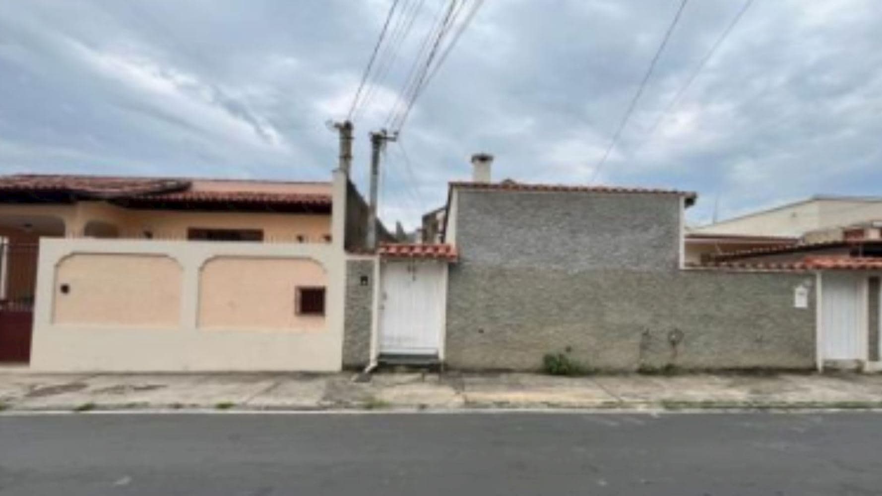 Foto 2 de 5: Casa em leilão em Valença - RJ, bairro Fátima — Casa no Bairro Fátima - Rio de Janeiro/RJ