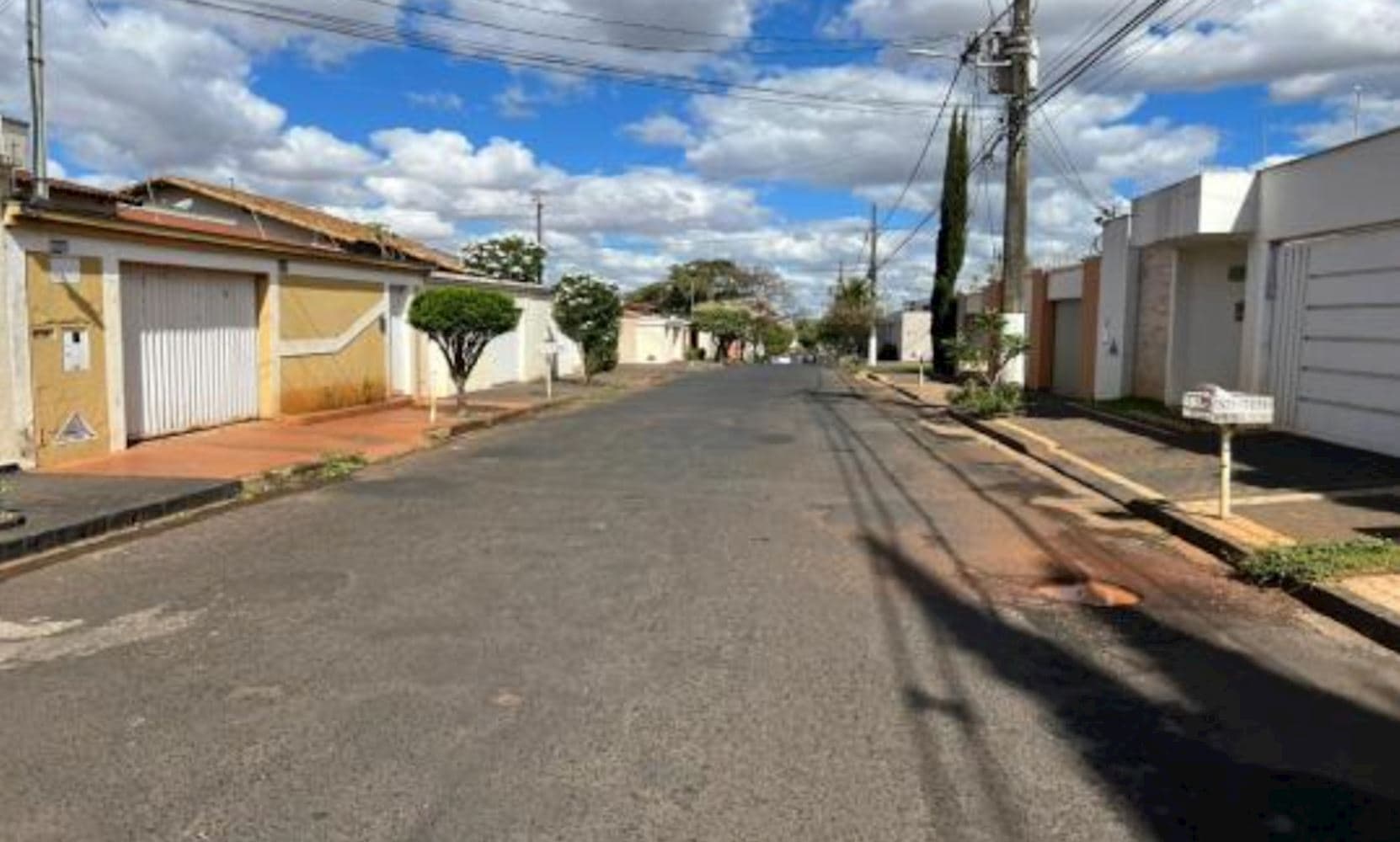 Foto 5 de 5: Casa em leilão em Uberlândia - MG, bairro Cidade Jardim — Casa em Cidade Jardim em Uberlândia/MG