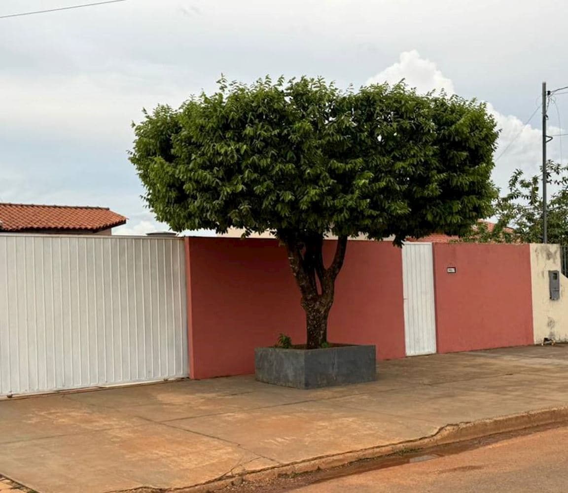 Foto 2 de 3: Casa em leilão em Santo Antônio Do Leste - MT, bairro Centro — Casa no Centro - Santo Antônio Do Leste/MT