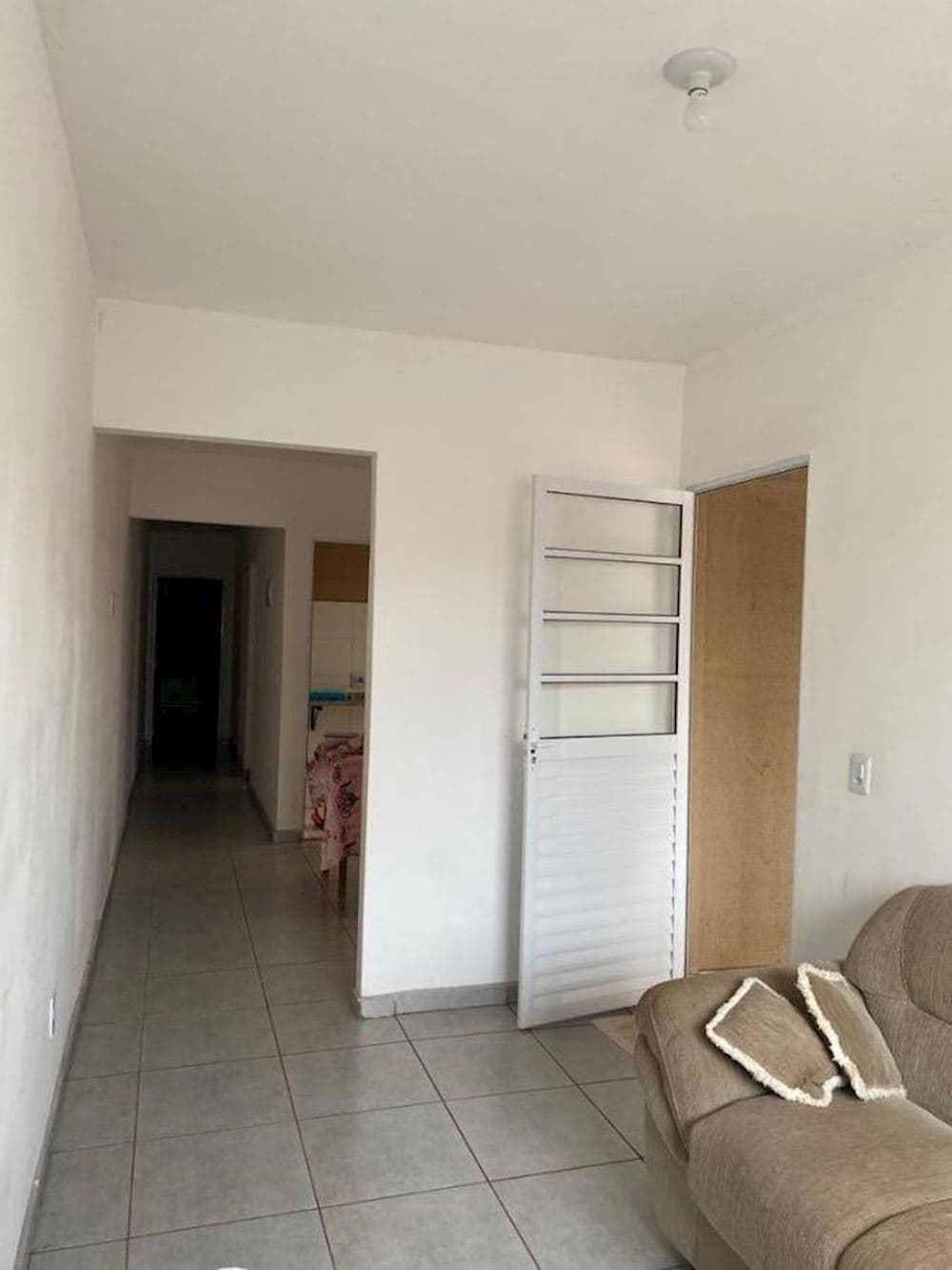 Foto 3 de 10: Casa em leilão em Itumbiara - GO, bairro Jardim Europa — Casa no Jardim Europa - Itumbiara/GO