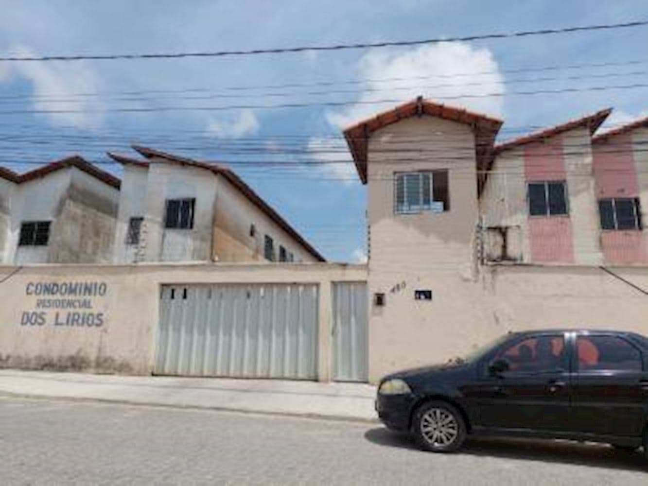 Foto 1 de 12: Apartamento em leilão em Fortaleza - CE, bairro Barroso — Casa em Barroso - Fortaleza/CE