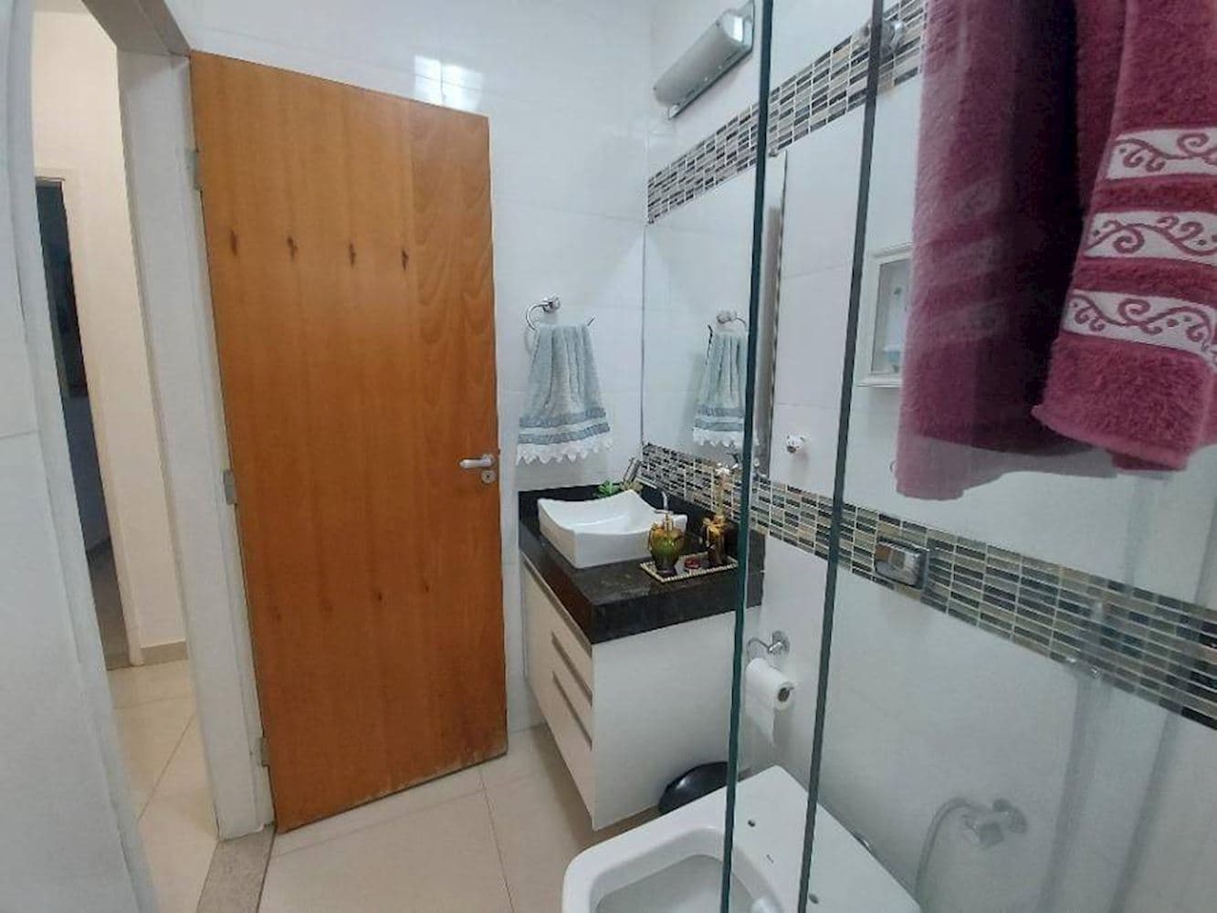 Foto 7 de 13: Casa em leilão em Uberlândia - MG, bairro Jardim das Palmeiras — Casa no Jardim Das Palmeiras - Uberlândia/MG