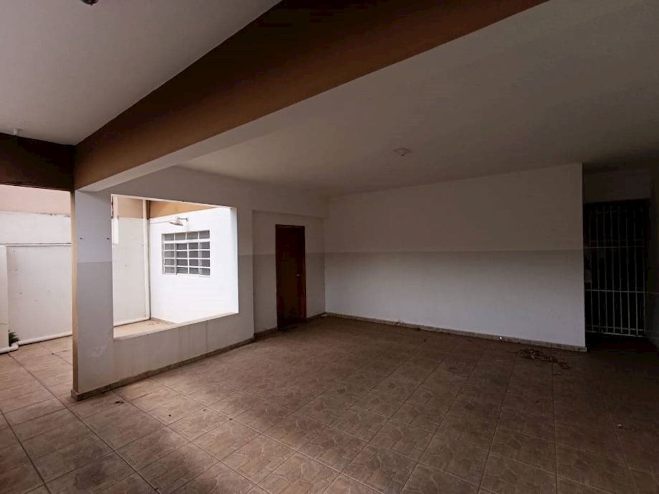 Foto 5 de 7: Casa em leilão em Tupã - SP, bairro Vila Bandeirantes — Casa na Vila Bandeirantes - Tupã/SP