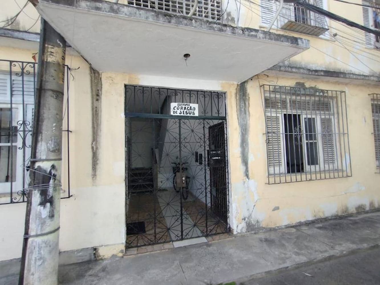 Foto 3 de 7: Apartamento em leilão em Salvador - BA, bairro Roma — Apartamento no "Ed. Coração de Jesus" - Roma - Salvador/BA