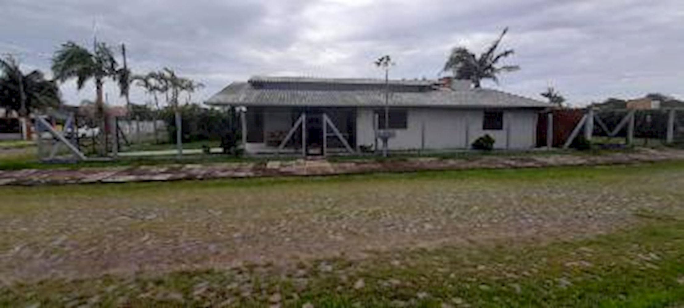 Foto 2 de 34: Casa em leilão em Capão Da Canoa - RS, bairro Praia da Conceição — Casa na Praia da Conceição em Capão da Canoa/RS