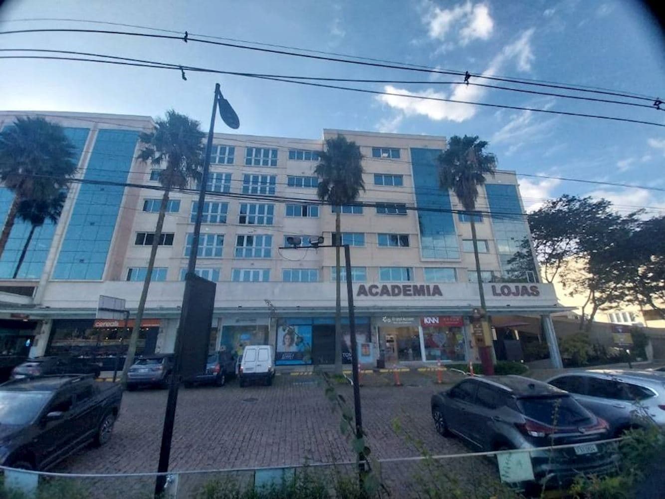 Foto 4 de 7: Comercial em leilão em Cotia - SP, bairro Lageadinho — Sala comercial em Lageadinho - Cotia/SP