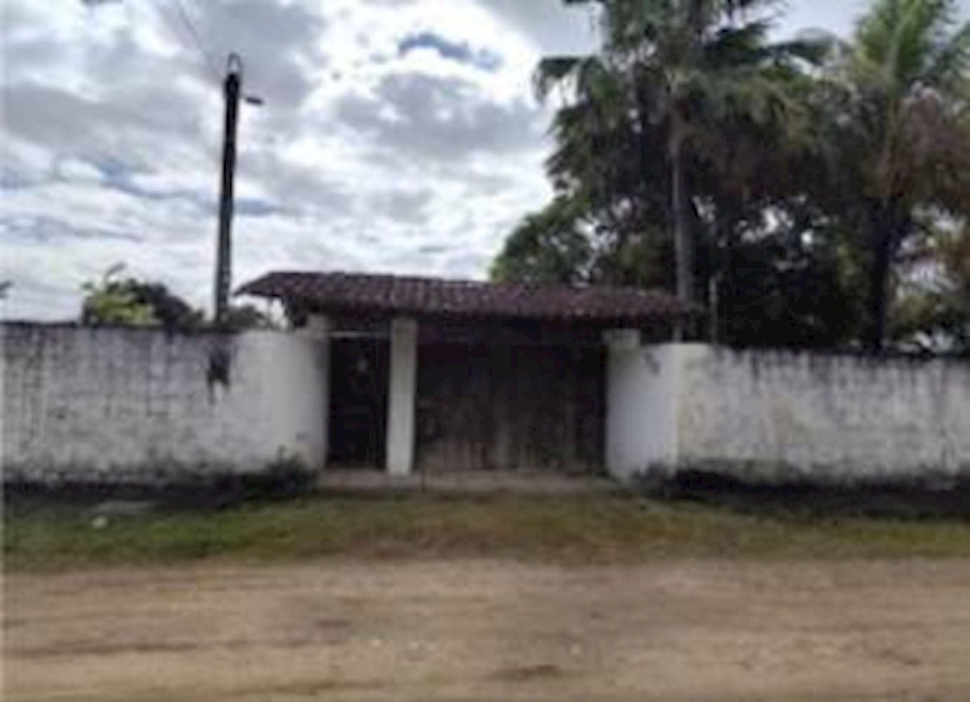 Foto 1 de 3: Casa em leilão em São Lourenço Da Mata - PE, bairro Aldeia — Casa na Aldeia - São Lourenço da Mata/PE