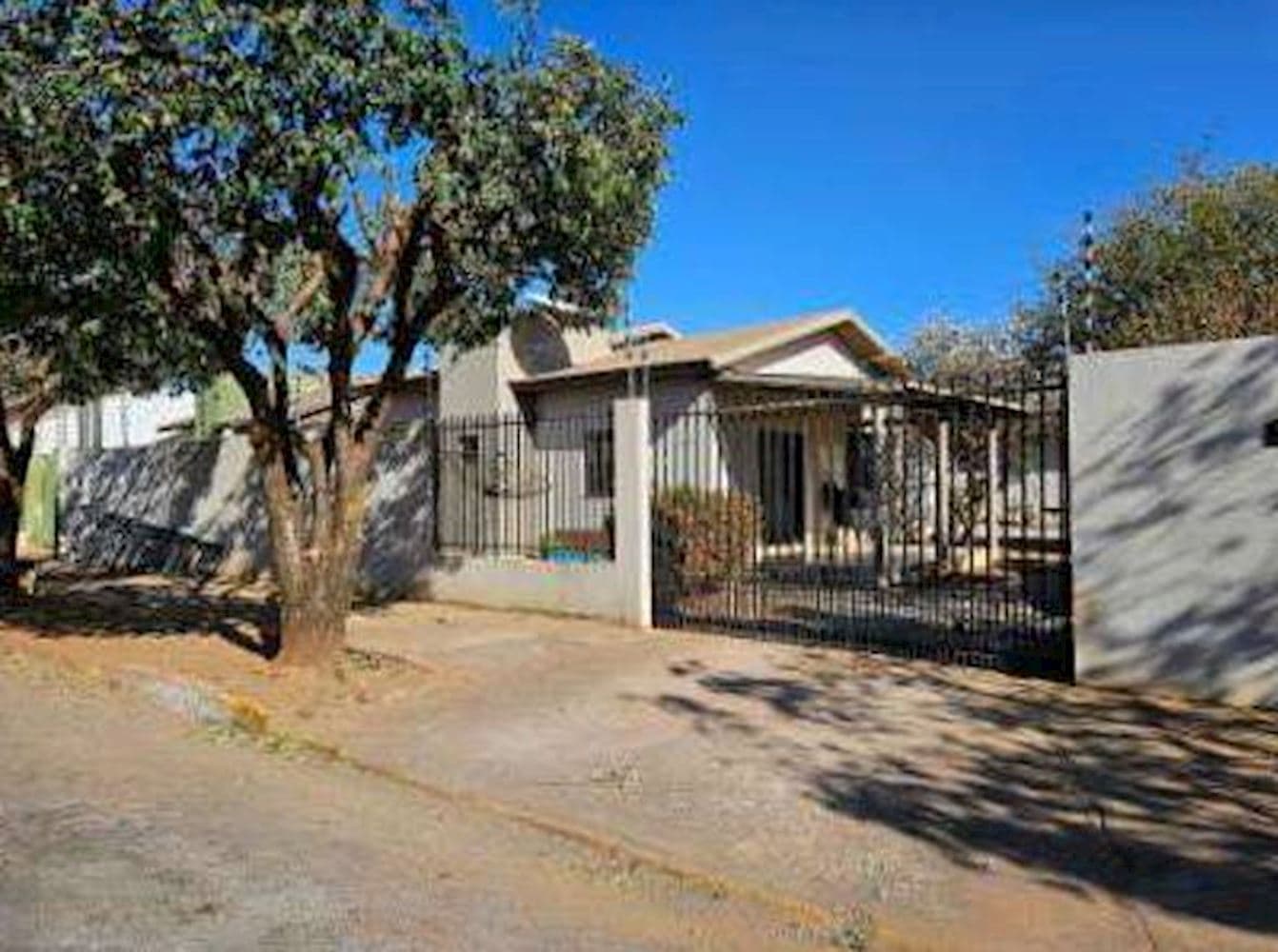 Foto 1 de 5: Casa em leilão em Lucas Do Rio Verde - MT, bairro Jardim das Palmeiras — Casa no Jardim Das Palmeiras - Lucas do Rio Verde/MT