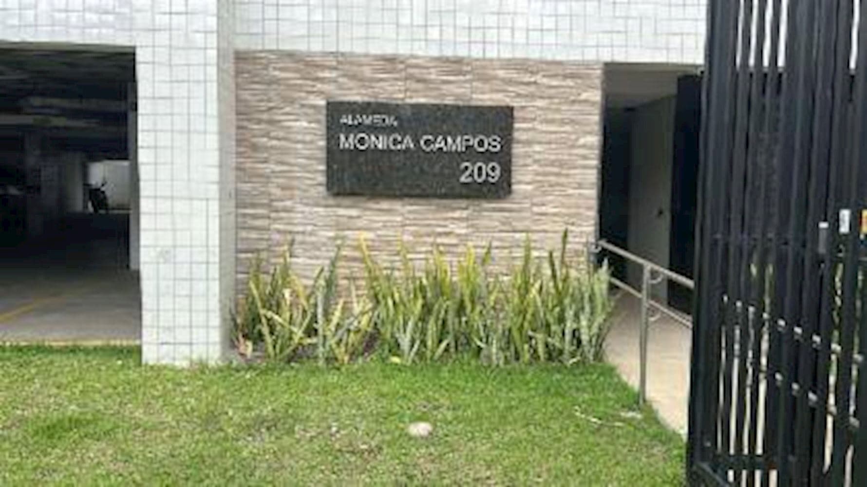 Foto 3 de 4: Apartamento em leilão em Jaboatão Dos Guararapes - PE, bairro Piedade — Apartamento no "Ed. Alameda Mônica Campos" - Piedade - Jaboatão dos Guararapes/PE