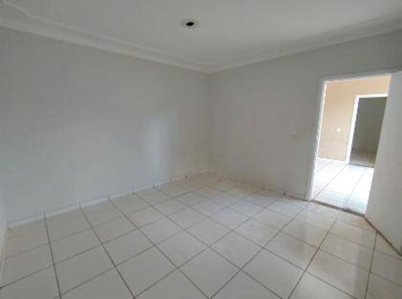 Foto 6 de 15: Casa em leilão em Campo Grande - MS, bairro Vila Jardim Alegre — Casa na Vila Jardim Alegre - Campo Grande/MS