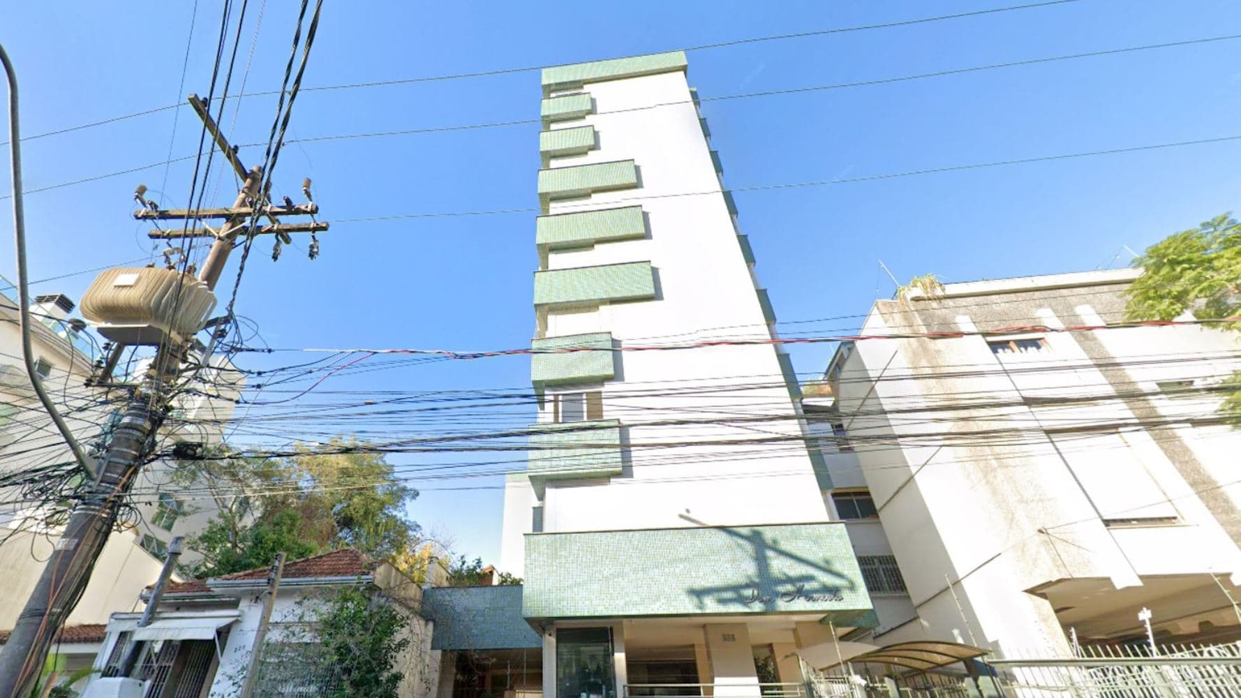 Foto 3 de 5: Apartamento em leilão em Porto Alegre - RS, bairro Mont'serrat — Apartamento no "Edifício Dom Hernesto" - Mont'Serrat - Porto Alegre/RS