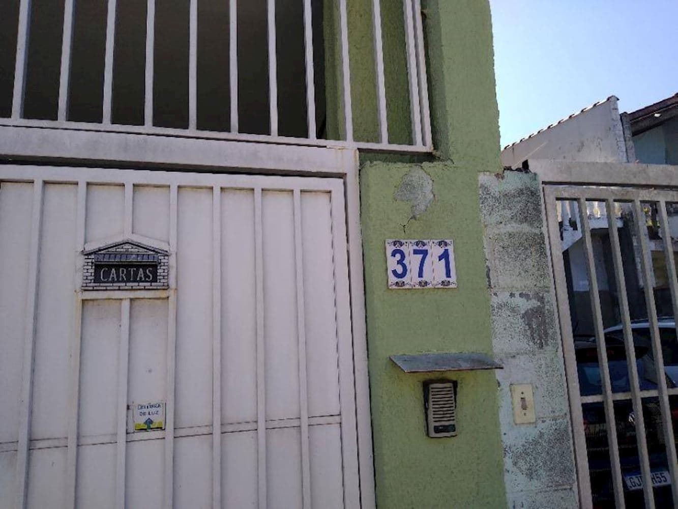 Foto 2 de 11: Casa em leilão em Cotia - SP, bairro Outeiro de Passargada — Casa no Outeiro De Passargada - Cotia/SP