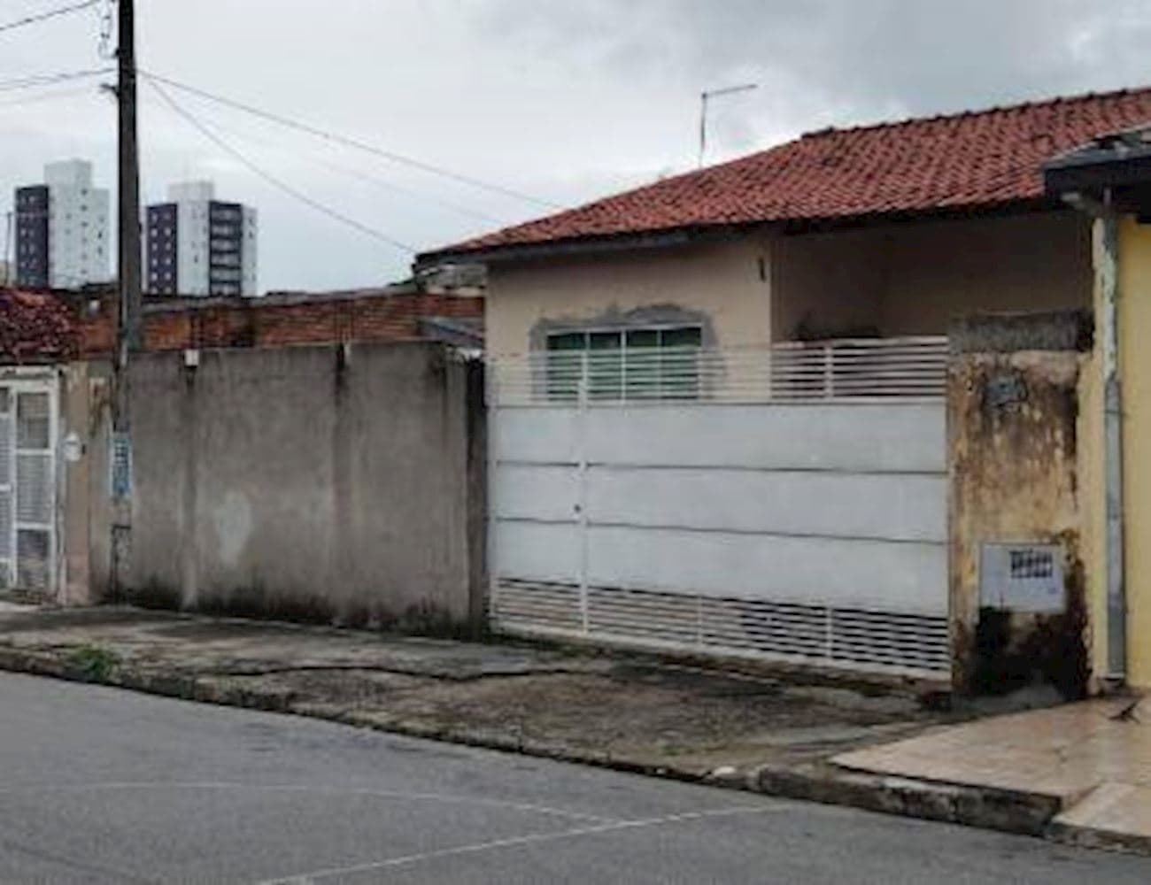 Foto 4 de 4: Casa em leilão em Taubaté - SP, bairro Areão — Casa em Areão - Taubaté/SP