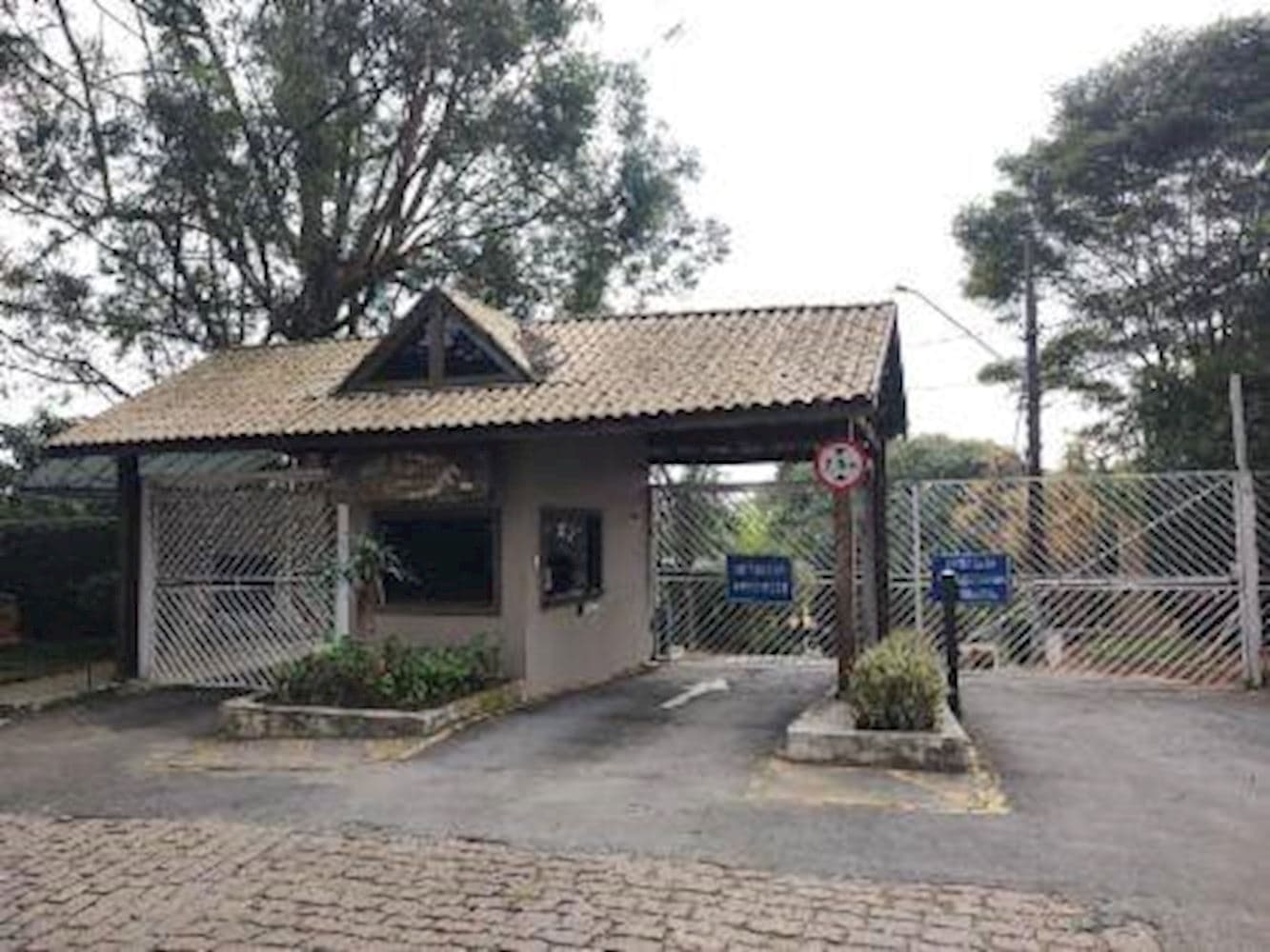 Foto 2 de 19: Casa em leilão em Cotia - SP, bairro Parque Frondoso — Casa de Condomínio no Parque dos Fundos - Cotia/SP
