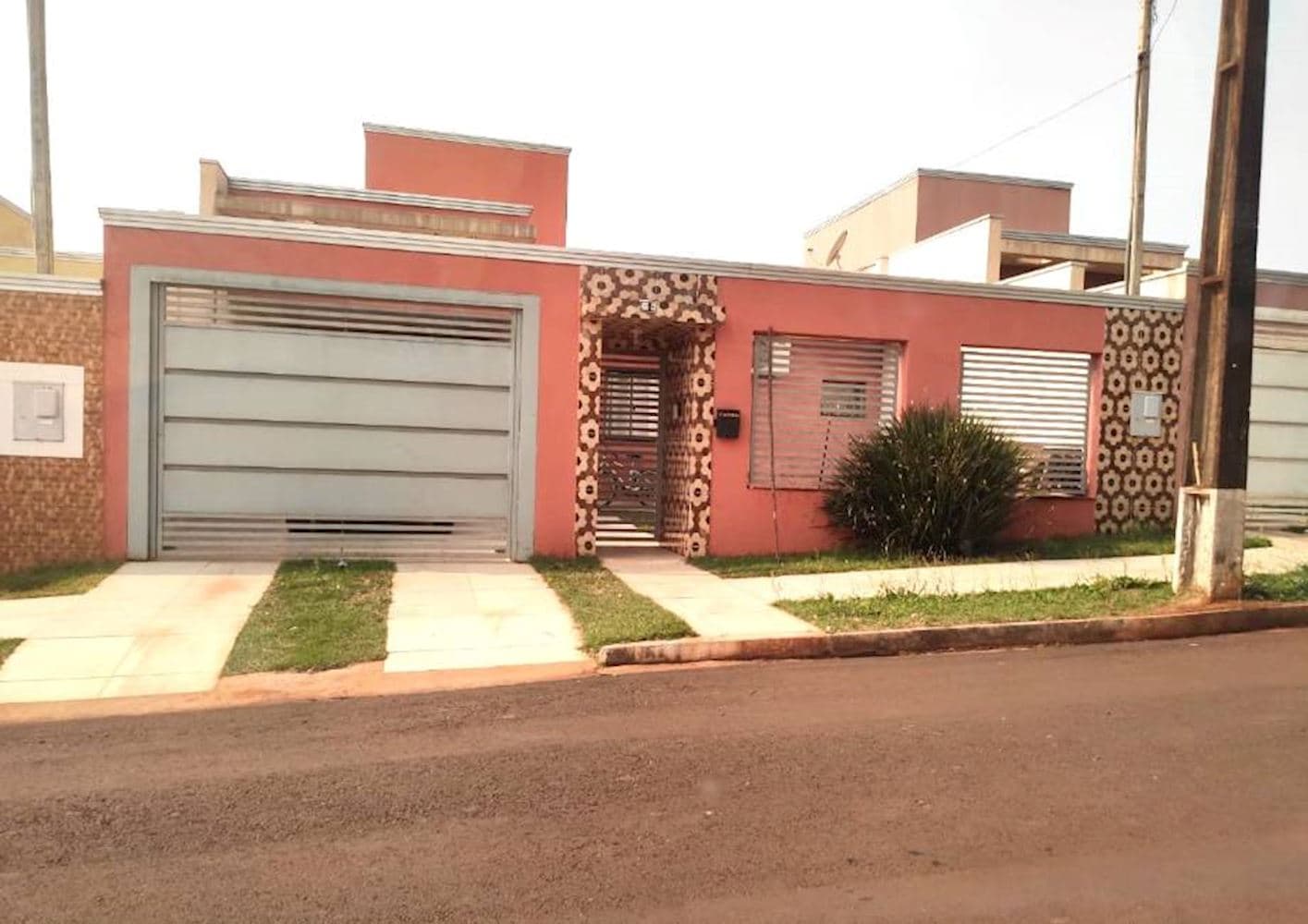 Foto 1 de 10: Casa em leilão em Ivaiporã - PR, bairro Vila Nova Pora — Casa na Vila Nova Pora em Ivaiporã/PR