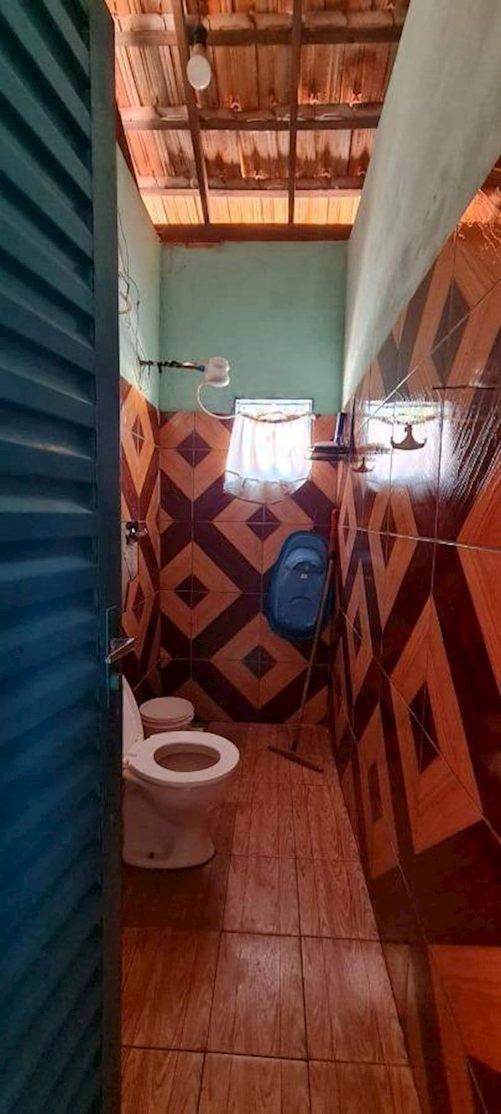 Foto 6 de 12: Casa em leilão em Urucuia - MG, bairro Rutilante — Casa em Rutilante - Urucuia/MG