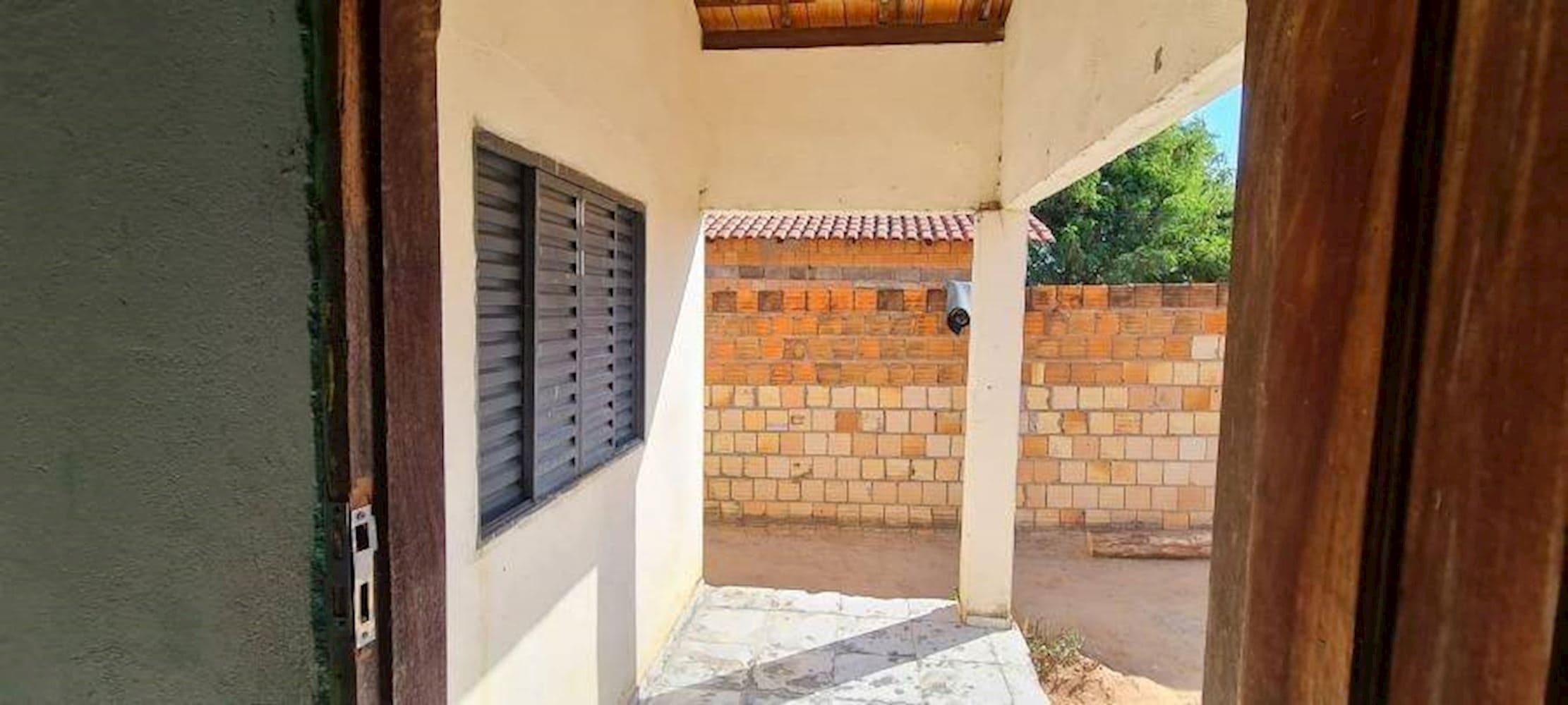 Foto 9 de 12: Casa em leilão em Urucuia - MG, bairro Rutilante — Casa em Rutilante - Urucuia/MG