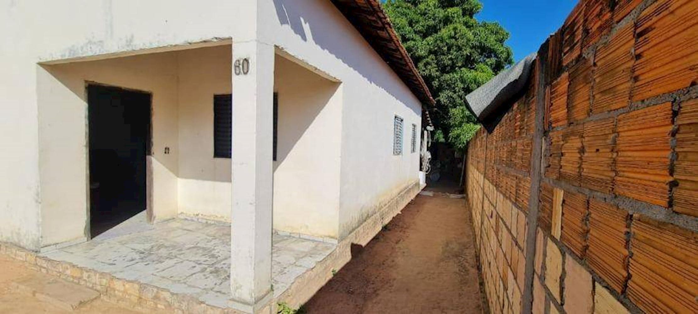 Foto 10 de 12: Casa em leilão em Urucuia - MG, bairro Rutilante — Casa em Rutilante - Urucuia/MG