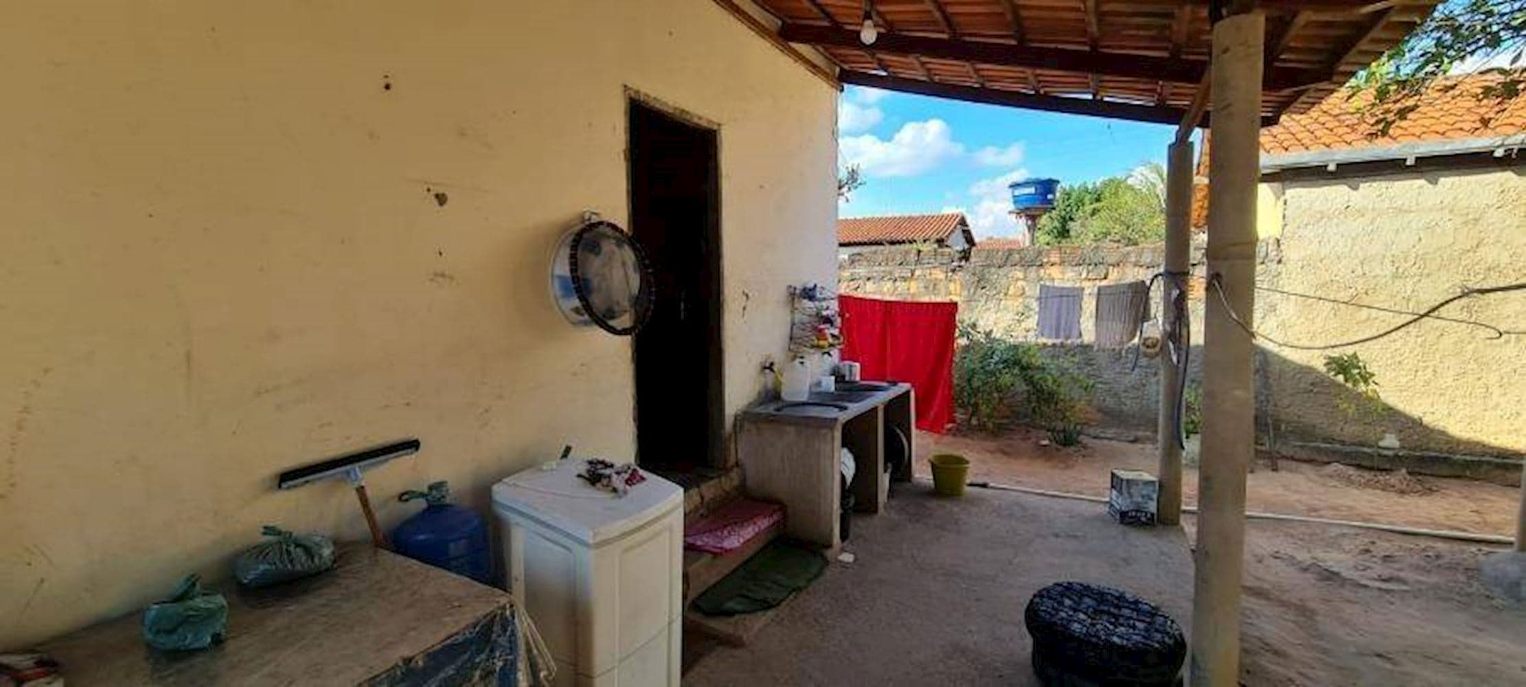 Foto 12 de 12: Casa em leilão em Urucuia - MG, bairro Rutilante — Casa em Rutilante - Urucuia/MG