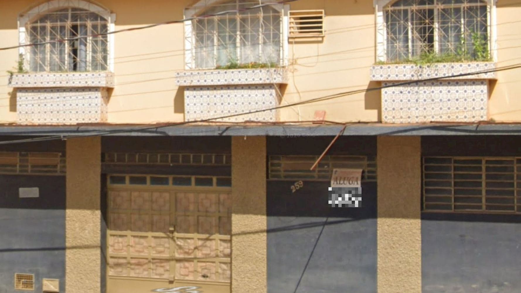 Foto 1 de 4: Comercial em leilão em Bambuí - MG, bairro Centro — Loja no "Edifício Central" - Centro - Bambuí/MG