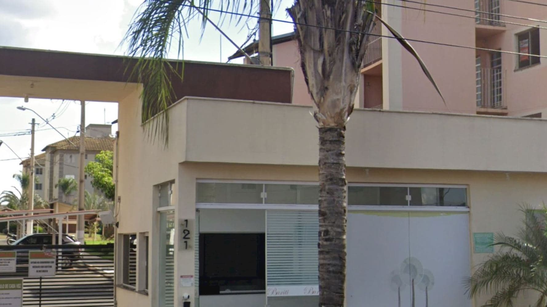 Foto 3 de 5: Apartamento em leilão em Uberlândia - MG, bairro Mansour — Apartamento no "Condomínio Residencial Buriti" - Mansour - Uberlândia/MG