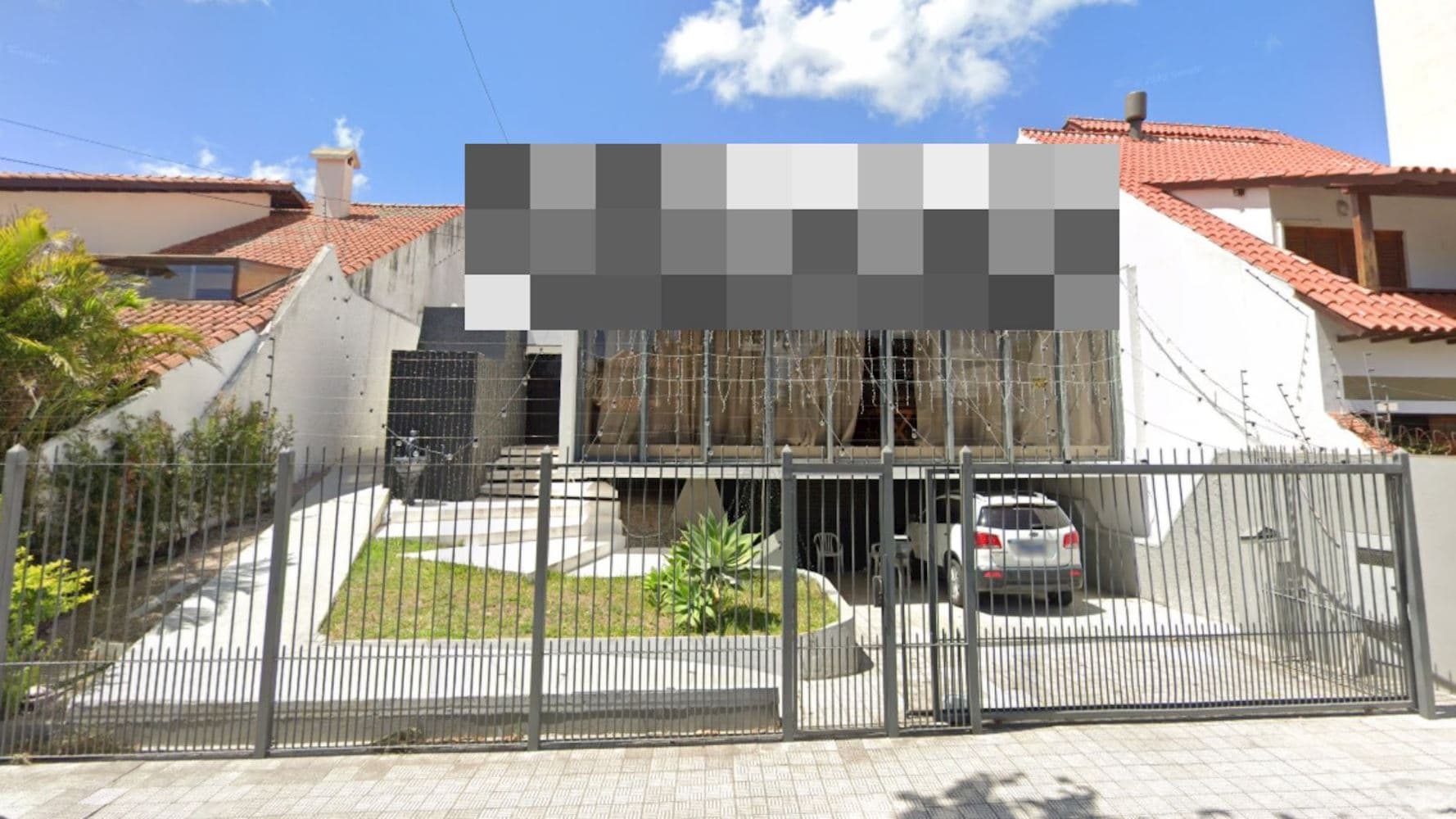 Foto 1 de 4: Casa em leilão em Rio Grande - RS, bairro Centro — Casa no Centro - Rio Grande/RS