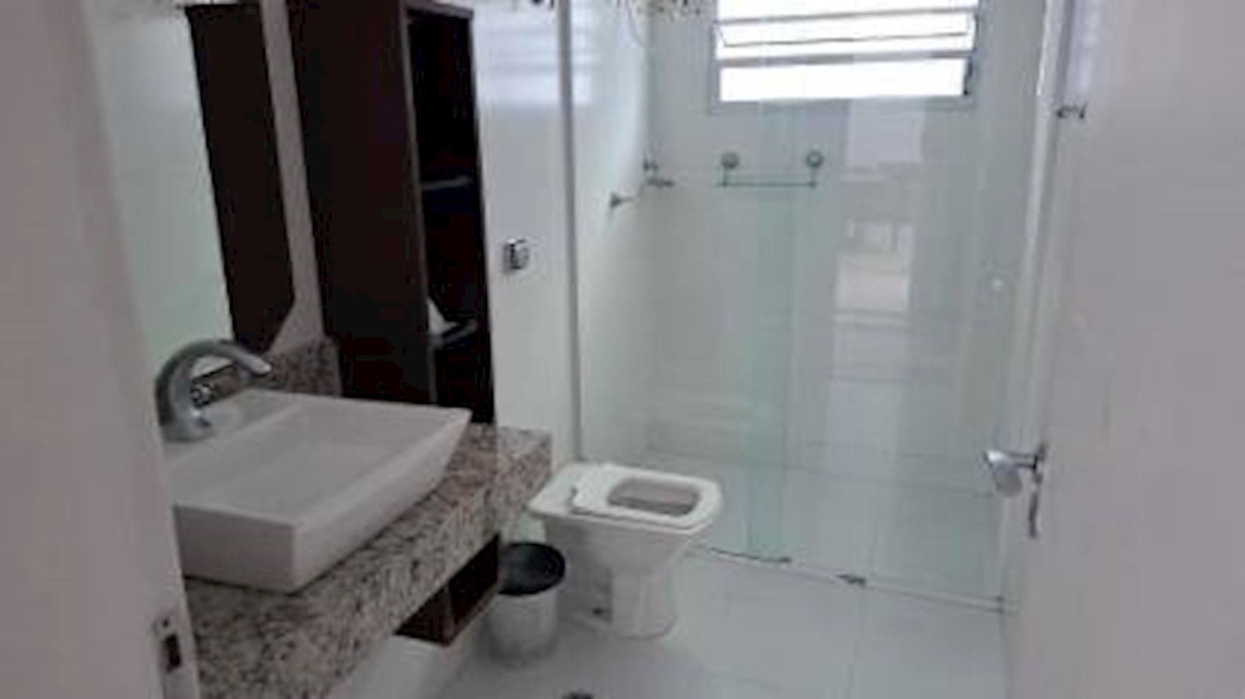 Foto 10 de 15: Casa em leilão em Guarujá - SP, bairro João Batista Julião — Casa em João Batista Julião - Guarujá/SP