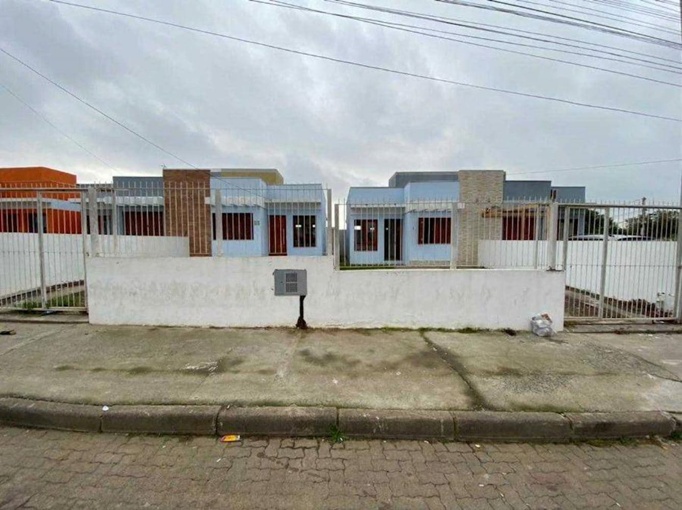 Foto 1 de 14: Casa em leilão em Sapucaia Do Sul - RS, bairro Pasqualini — Casa de condomínio em Pasqualini - Sapucaia Do Sul/RS
