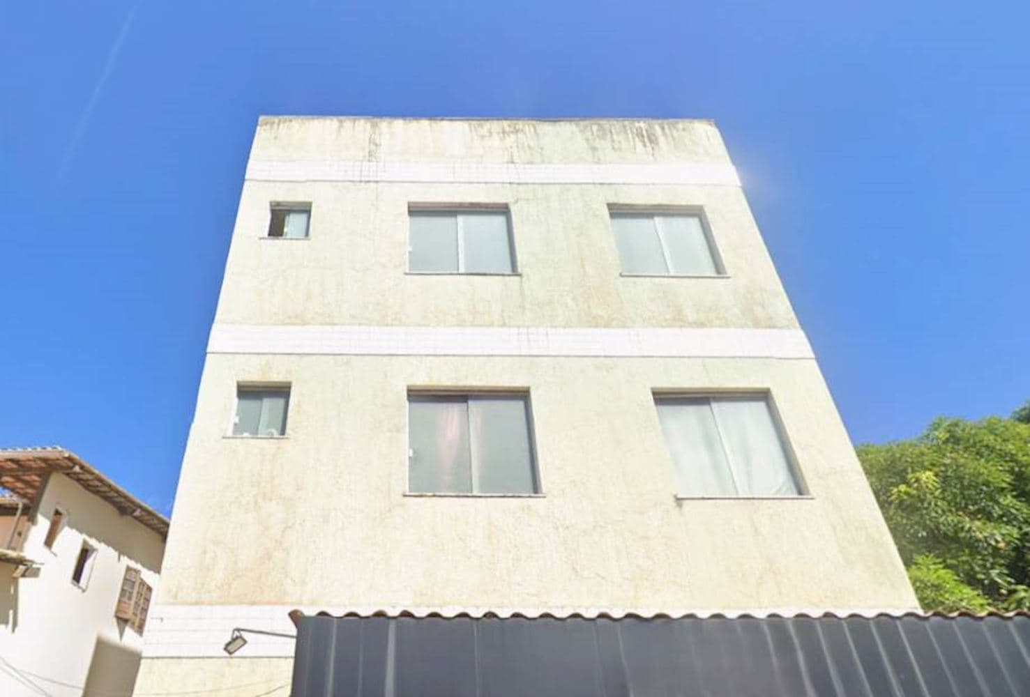 Foto 2 de 10: Apartamento em leilão em Salvador - BA, bairro Itapuã — Apartamento em  Itapuã - Salvador/BA