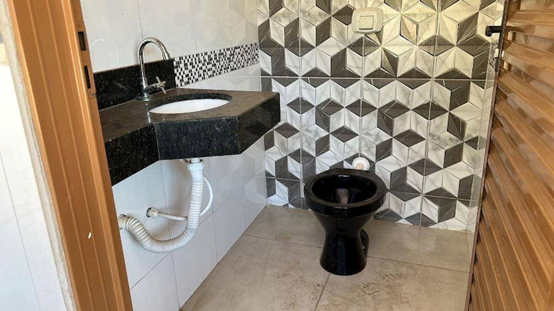 Foto 7 de 14: Casa em leilão em Ipameri - GO, bairro Vila Peixoto — Casa na Vila Peixoto - Ipameri/GO