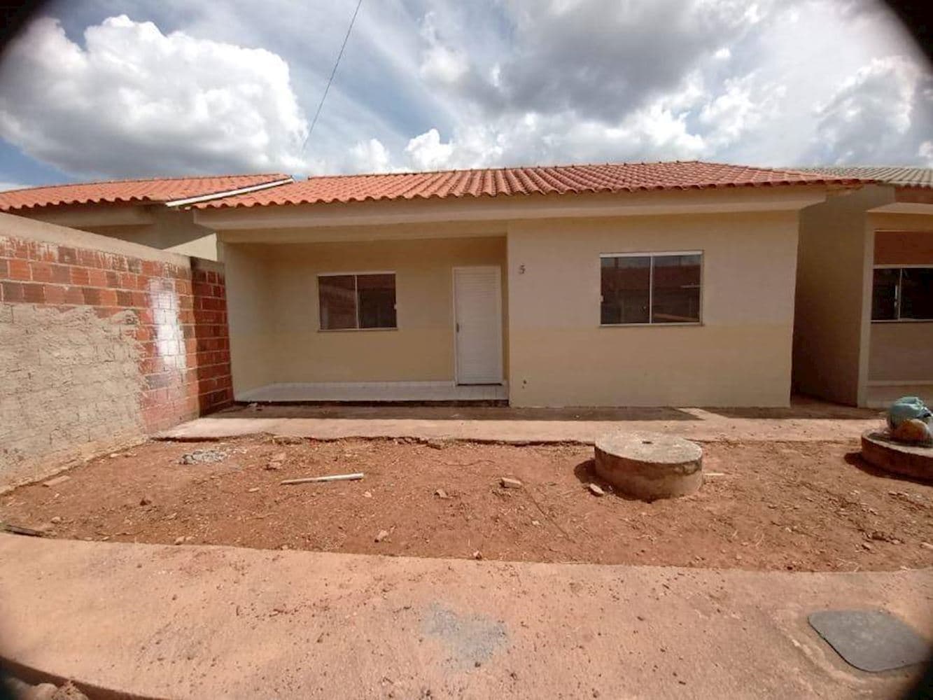Foto 2 de 11: Casa em leilão em Águas Lindas De Goiás - GO, bairro Parque da Barragem — Casa na Parque Da Barragem - Águas Lindas De Goiás/GO