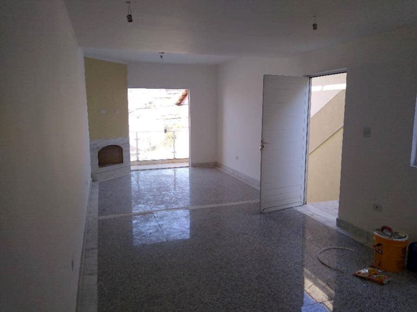 Foto 4 de 10: Casa em leilão em Cotia - SP, bairro Jardim Rio das Pedras — Casa em Condomínio no Jardim Rio Das Pedras - Cotia/SP