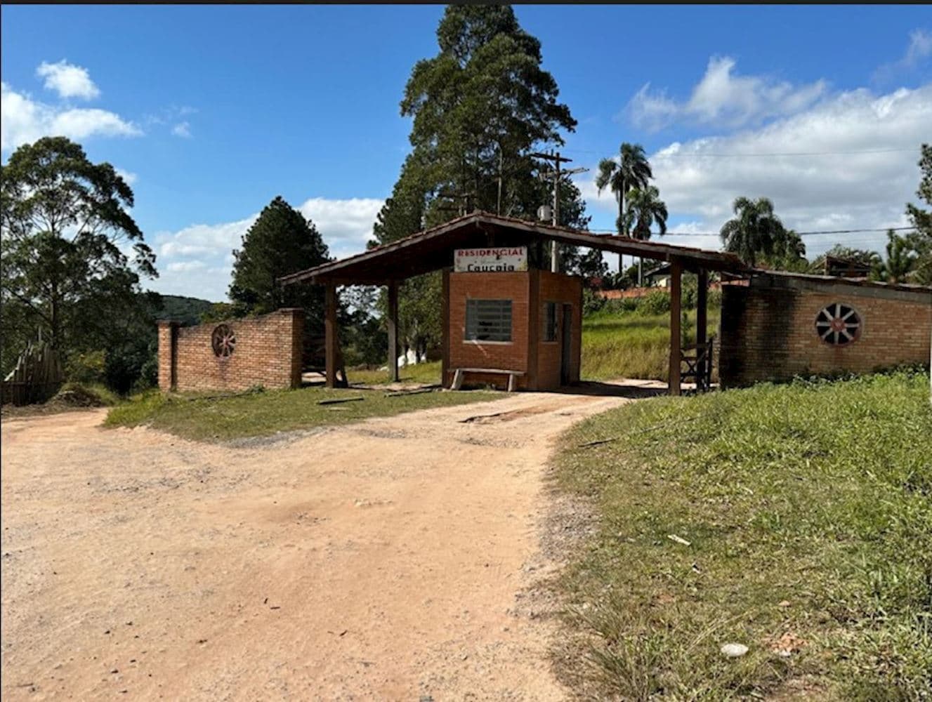 Foto 1 de 6: Terreno em leilão em Cotia - SP, bairro Projeto Jardim — Terreno no Projeto Jardim em Cotia/SP