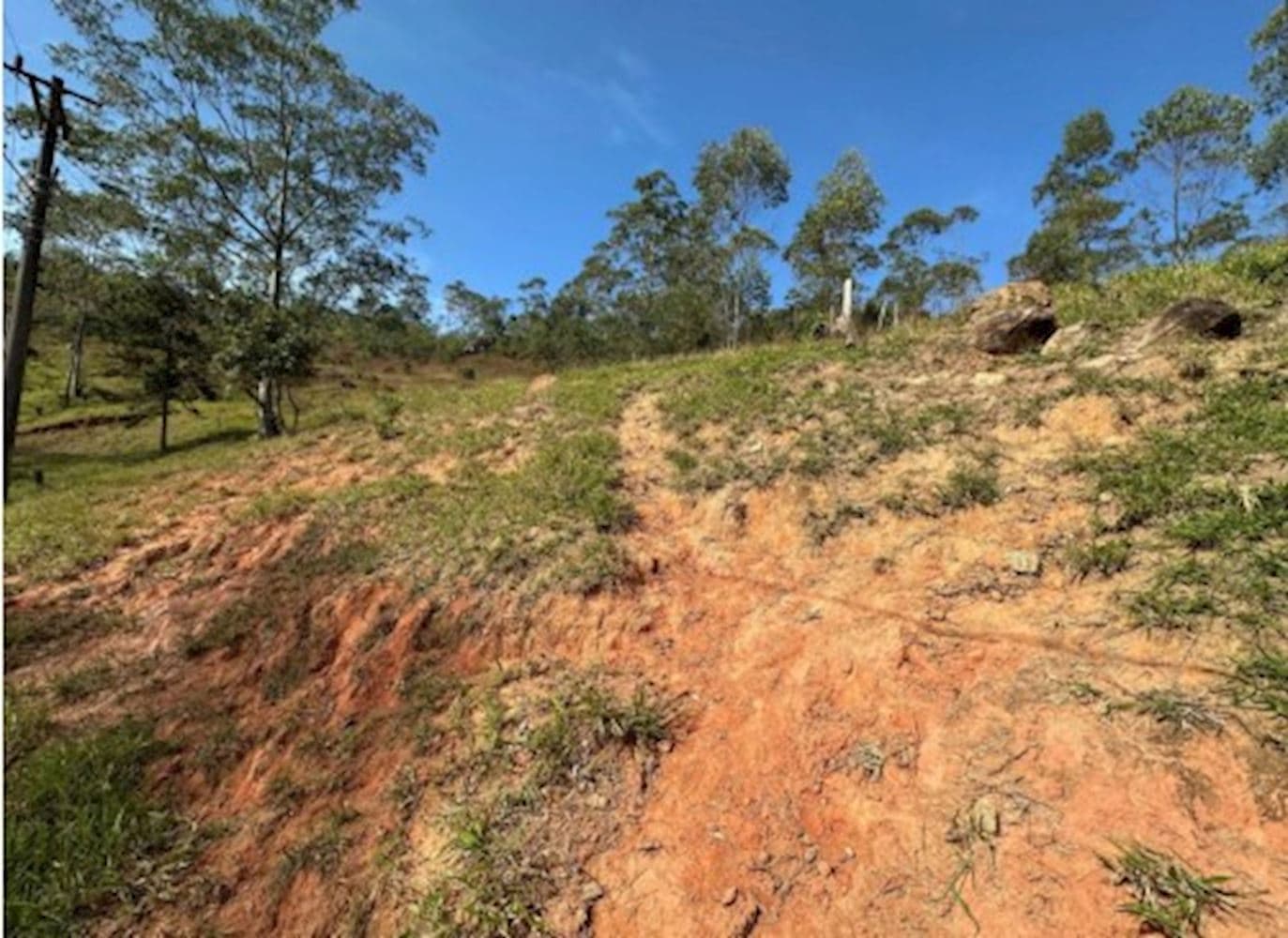 Foto 4 de 6: Terreno em leilão em Cotia - SP, bairro Projeto Jardim — Terreno no Projeto Jardim em Cotia/SP