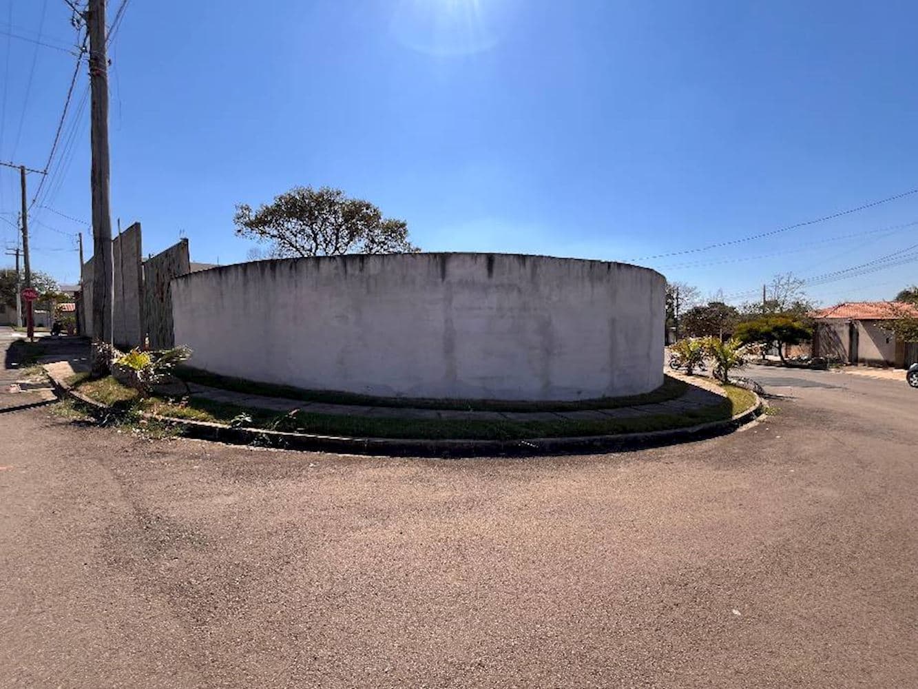 Foto 2 de 3: Casa em leilão em São Carlos - SP, bairro Parque Belvedere — Casa no Parque Belvedere em São Carlos/SP