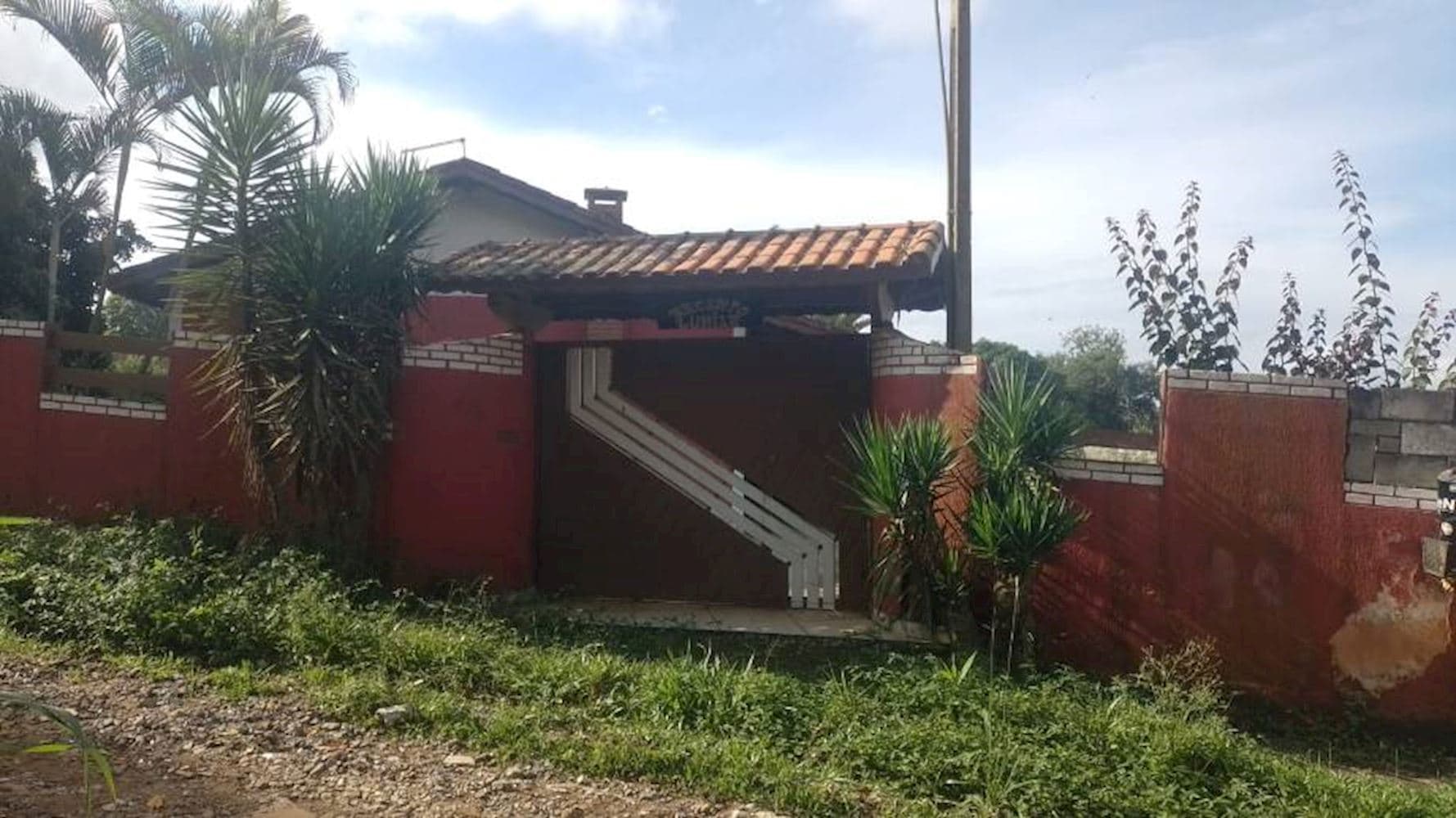 Foto 1 de 13: Casa em leilão em Suzano - SP — Casa no Chacara Recreio Internacional em Suzano/SP